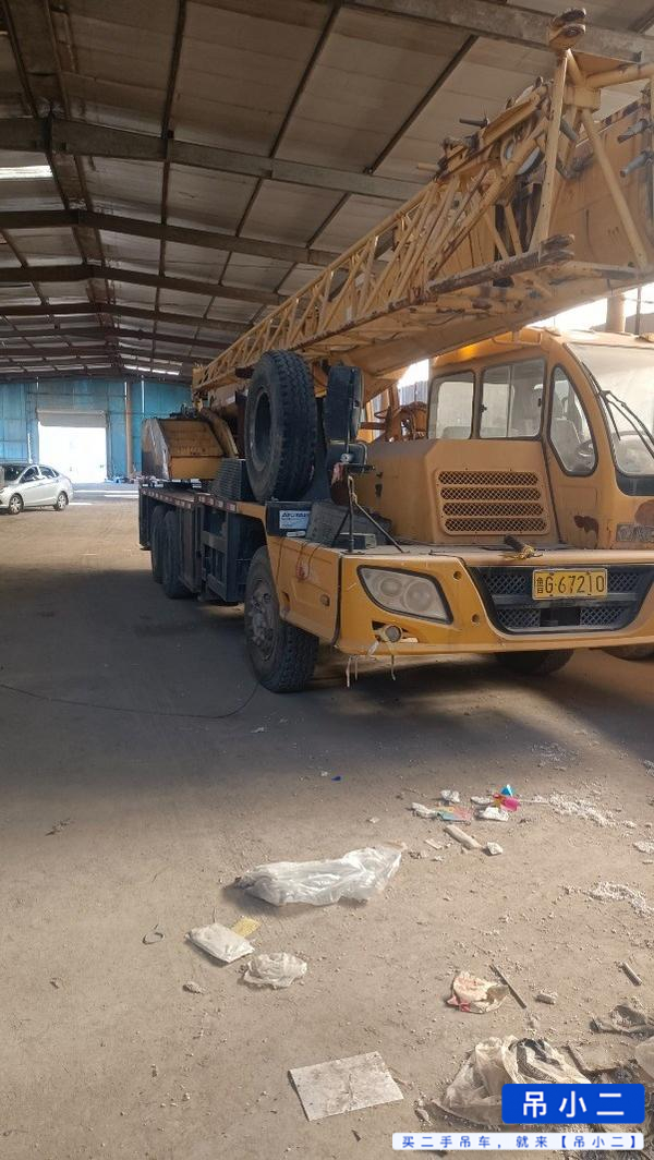 Buy XCMG QY20B Used Crane / 2