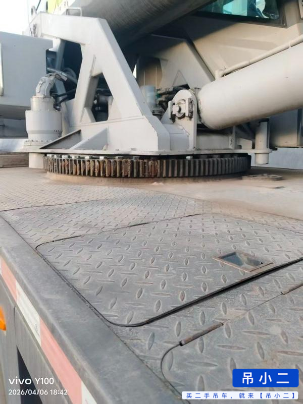 Buy Zoomlion ZTC251VE562 Used Crane / 2