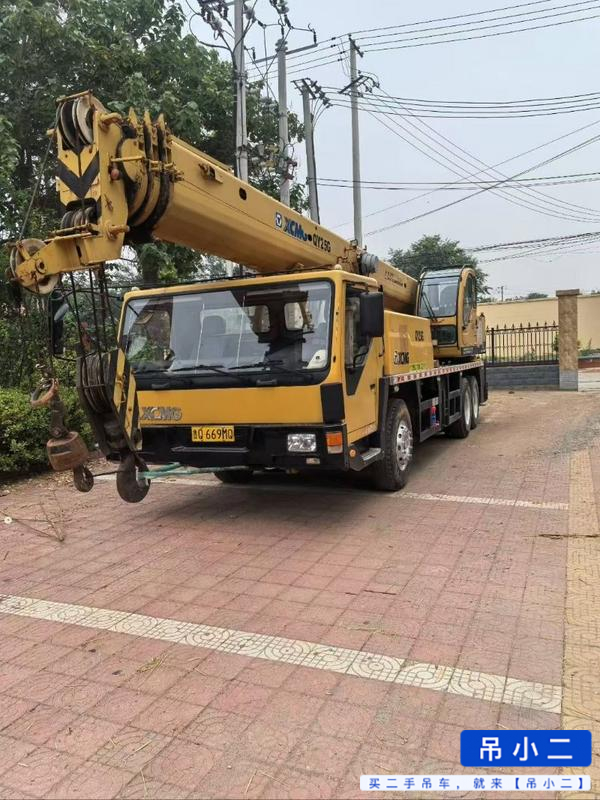 Buy XCMG QY20G Used Crane / 2