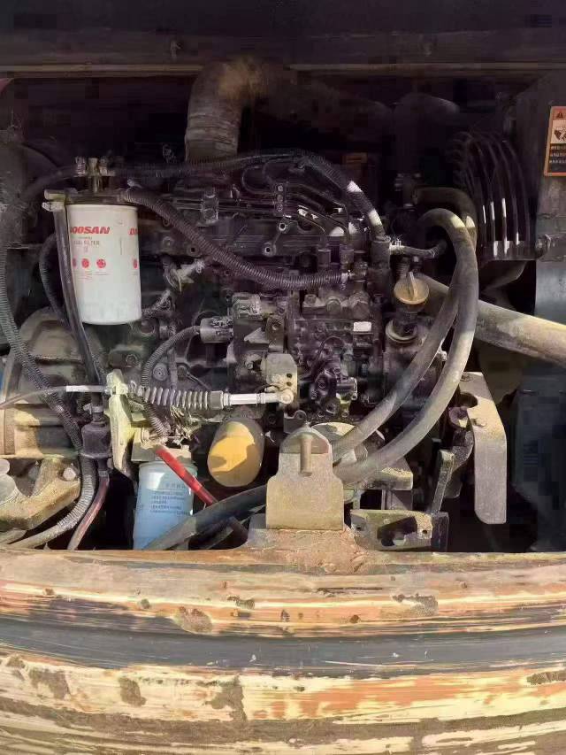 Buy Doosan 75-7 Used Excavator / 2