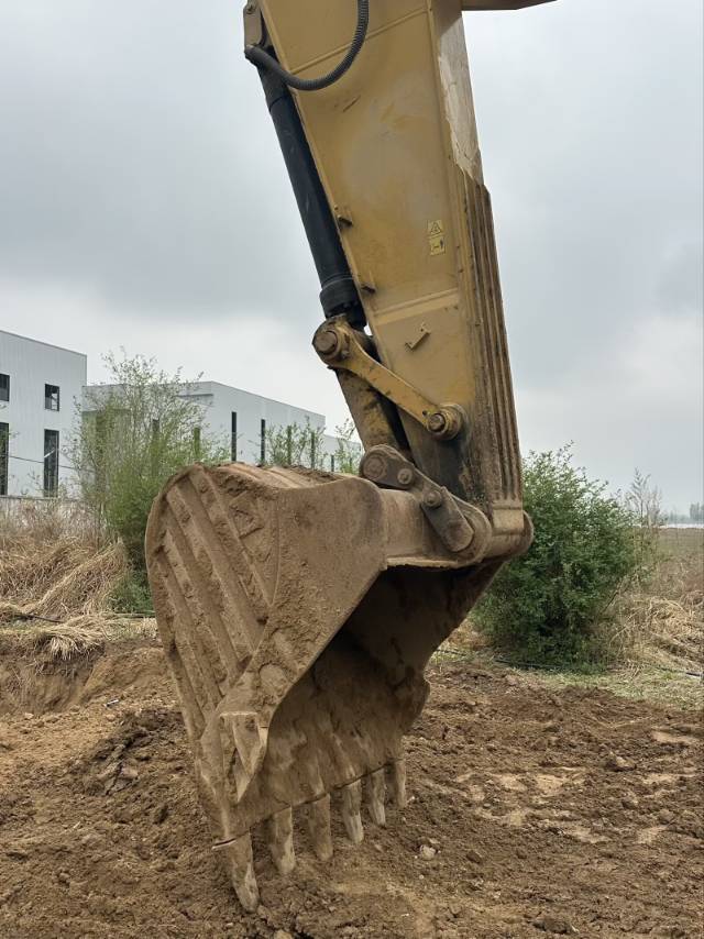 Buy Caterpillar 336DL Used Excavator / 3