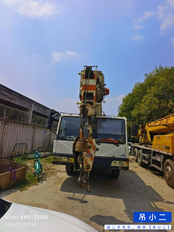 Buy Zoomlion QY25V531 Used Crane / 4