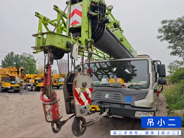 Buy Zoomlion ZTC251VE562 Used Crane / 3