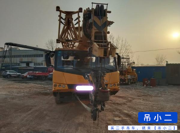 Buy XCMG 16KC Used Crane / 2