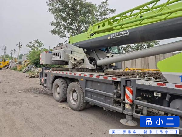 Buy Zoomlion ZTC251VE562 Used Crane