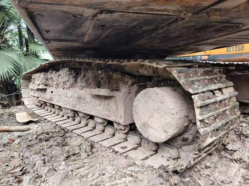 Buy XCMG XE205DA Used Excavator / 8