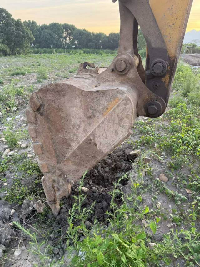 Buy Sany SY135C Used Excavator / 9