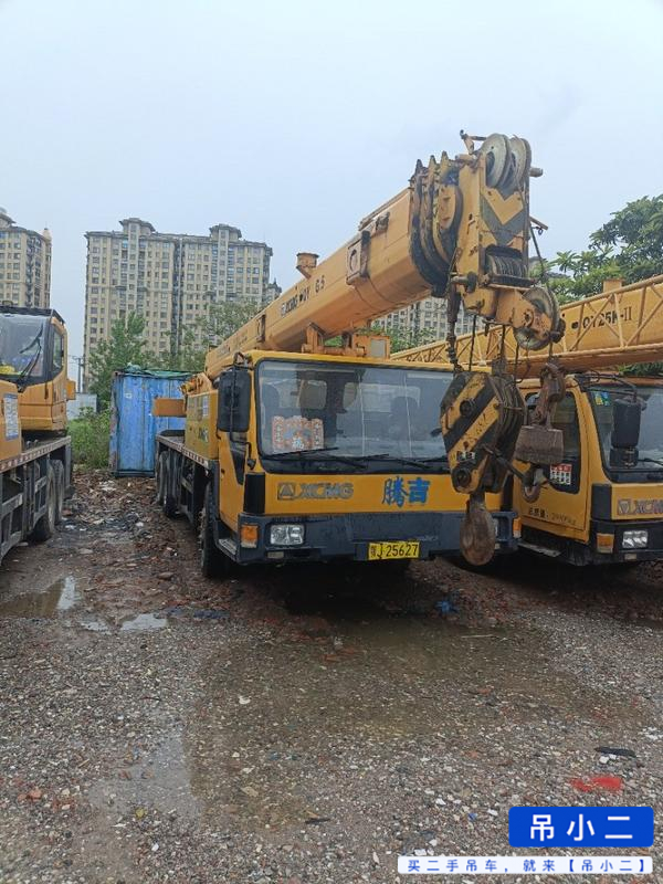 Buy XCMG QY20G Used Crane / 2