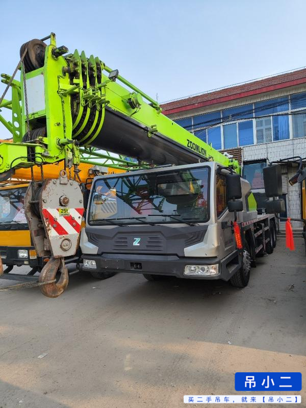 Buy Zoomlion 25H Used Crane