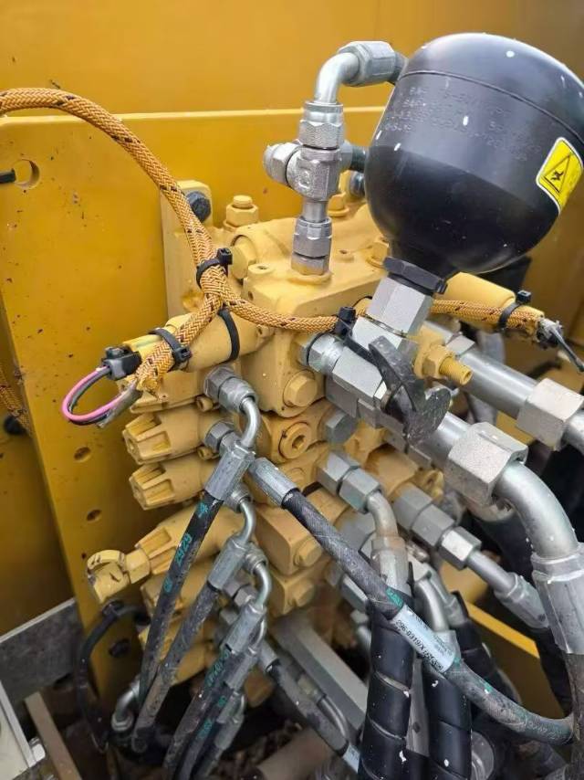 Buy Caterpillar 307D Used Excavator / 8