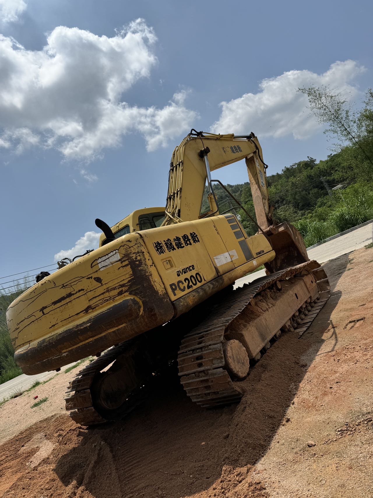 Buy Komatsu PC200-6E Used Excavator / 17