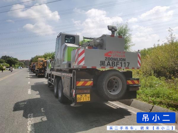 Buy Zoomlion ZTC251E552 Used Crane / 4