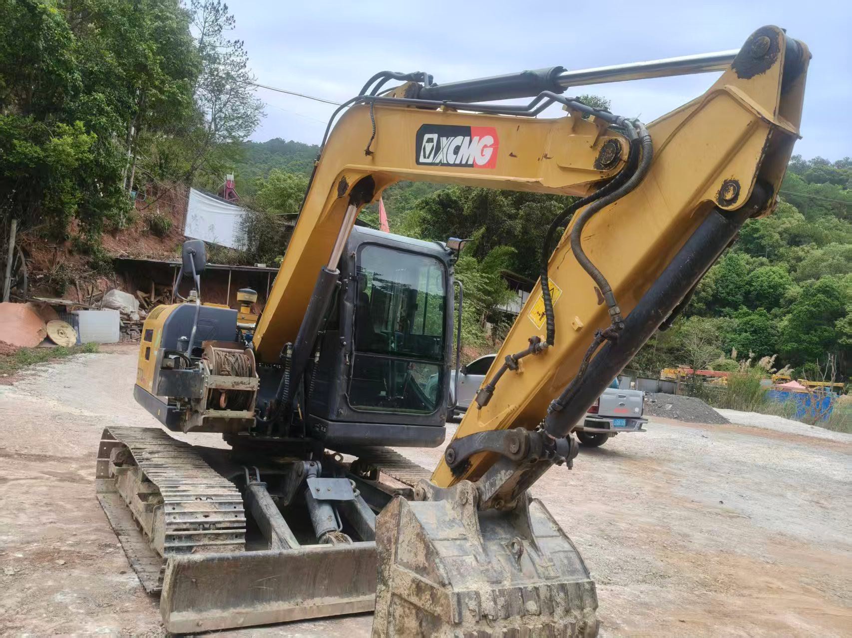 Buy XCMG XE75D PLUS Used Excavator / 5