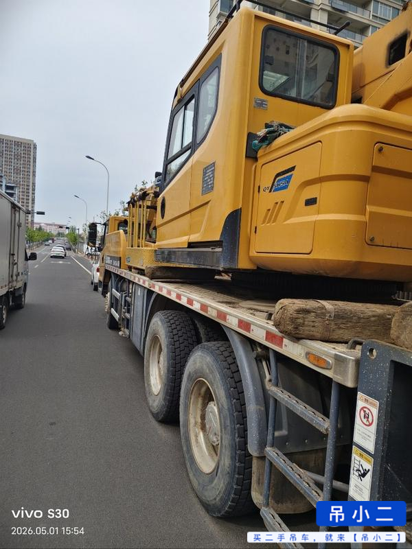 Buy XCMG 25K5A Used Crane / 3