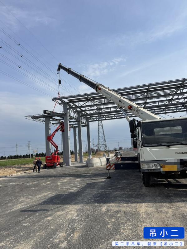 Buy Zoomlion QY25V531 Used Crane / 3