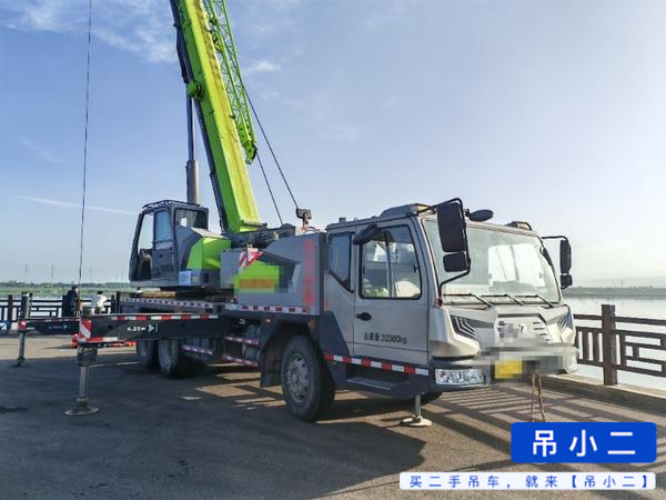 Buy Zoomlion 25A Used Crane