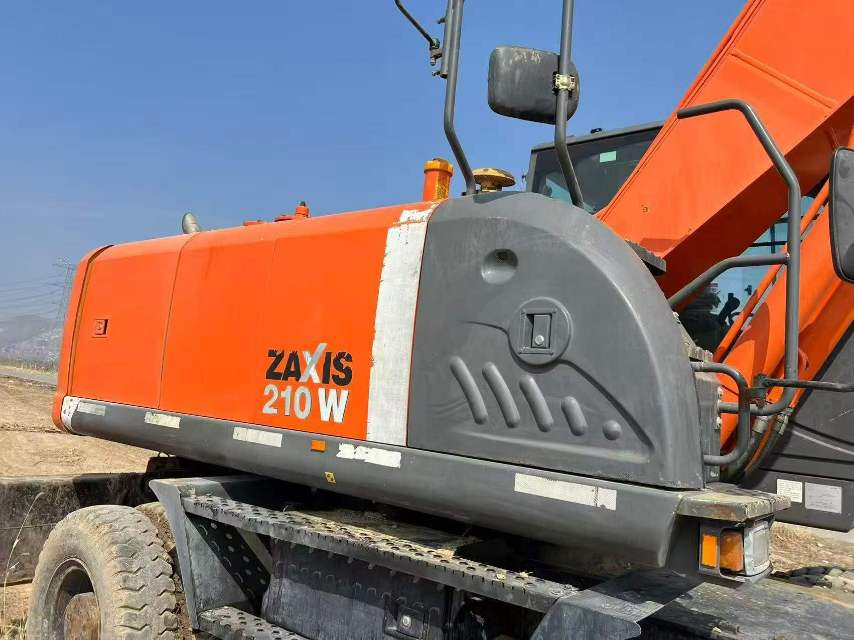 Buy Hitachi ZX210LCH Used Excavator / 6