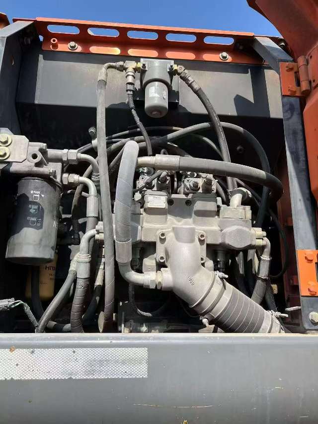 Buy Hitachi ZX210LCH Used Excavator / 8