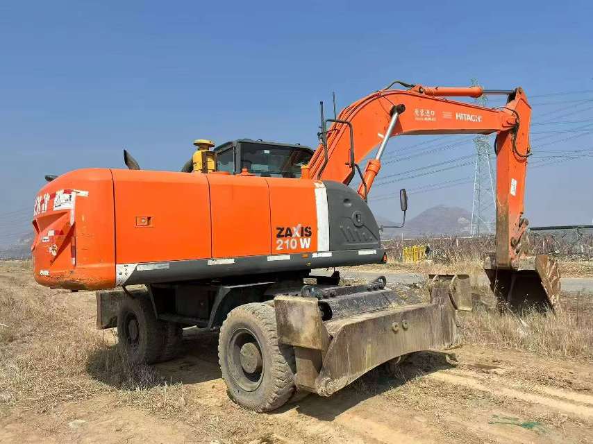 Buy Hitachi ZX210LCH Used Excavator / 4