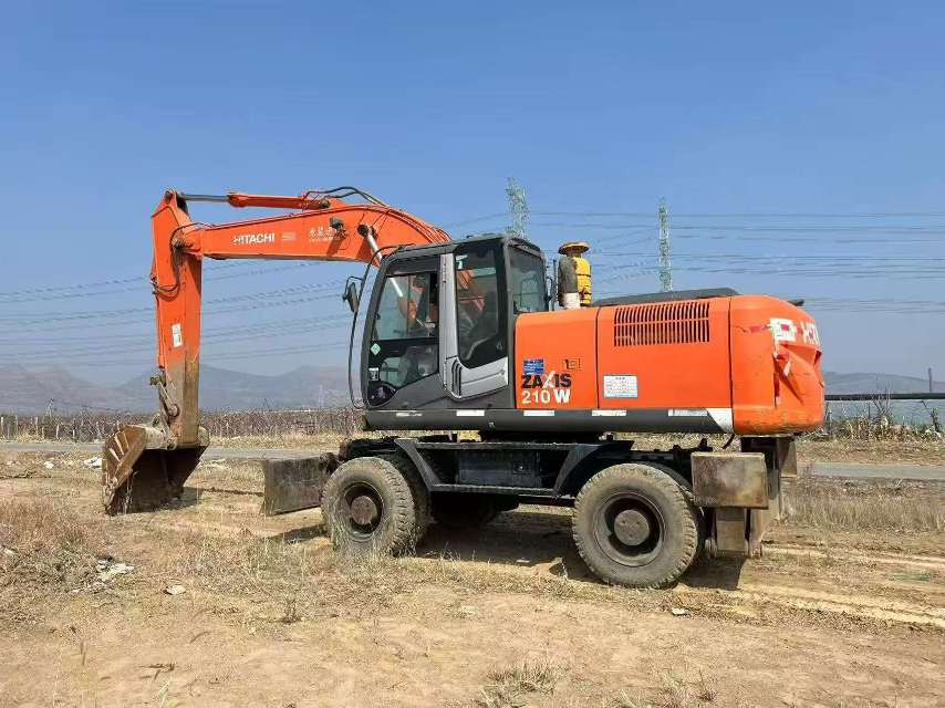 Buy Hitachi ZX210LCH Used Excavator / 2