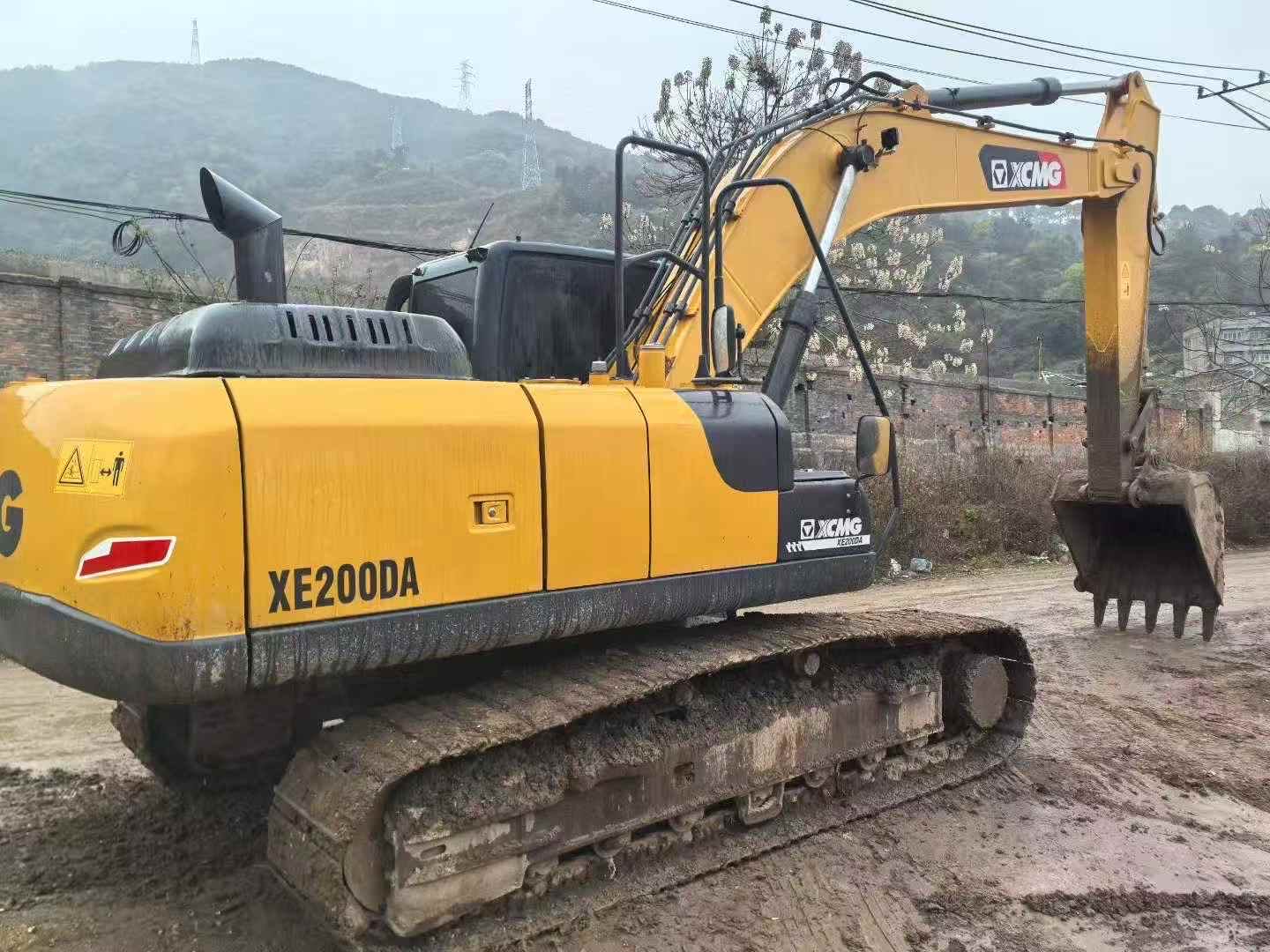 Buy XCMG XE200 Used Excavator / 8