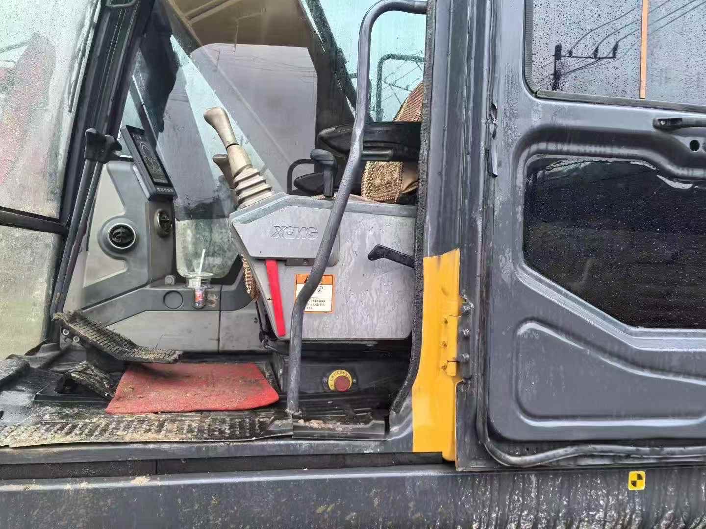 Buy XCMG XE200 Used Excavator / 5