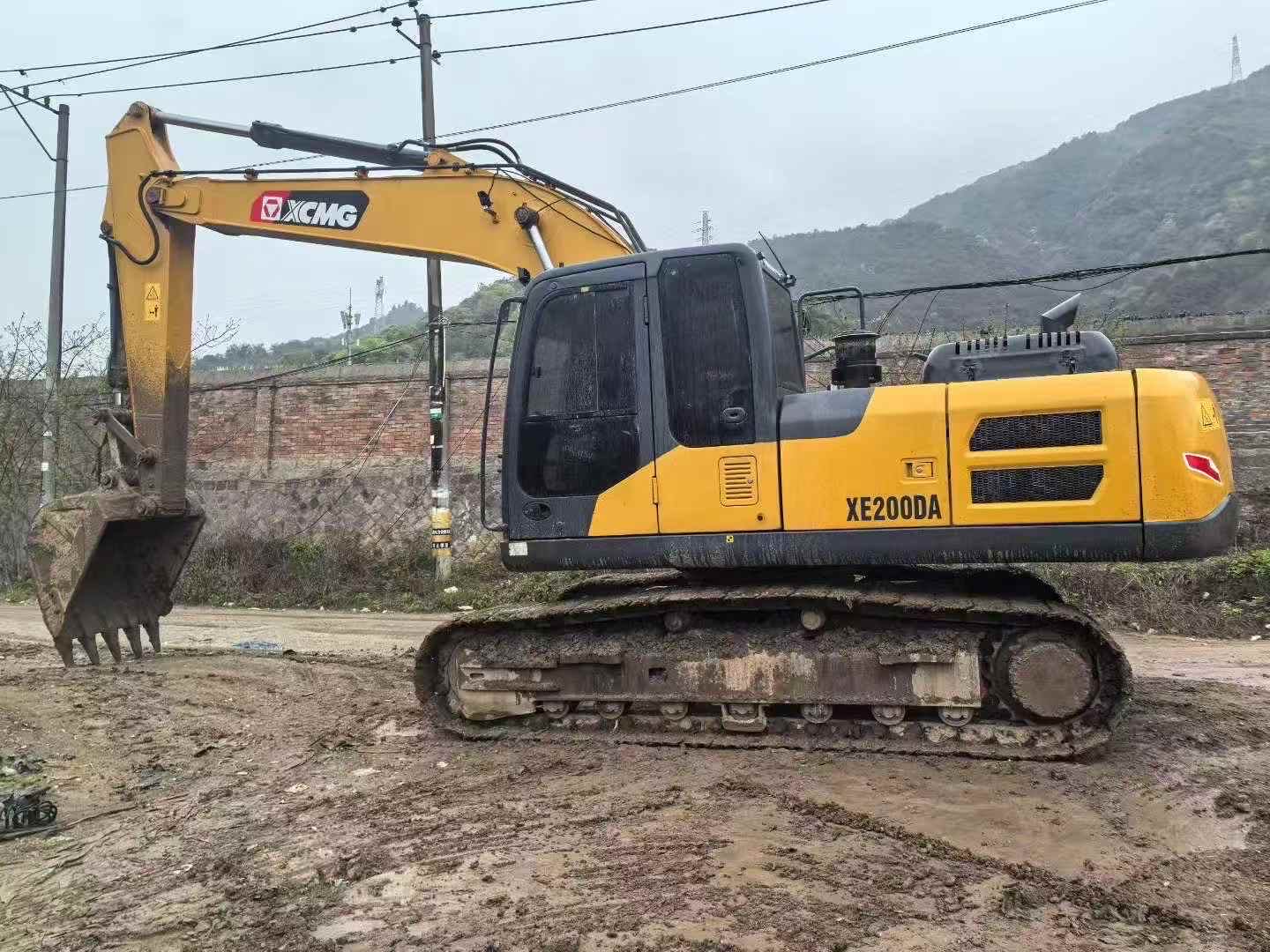 Buy XCMG XE200 Used Excavator / 4