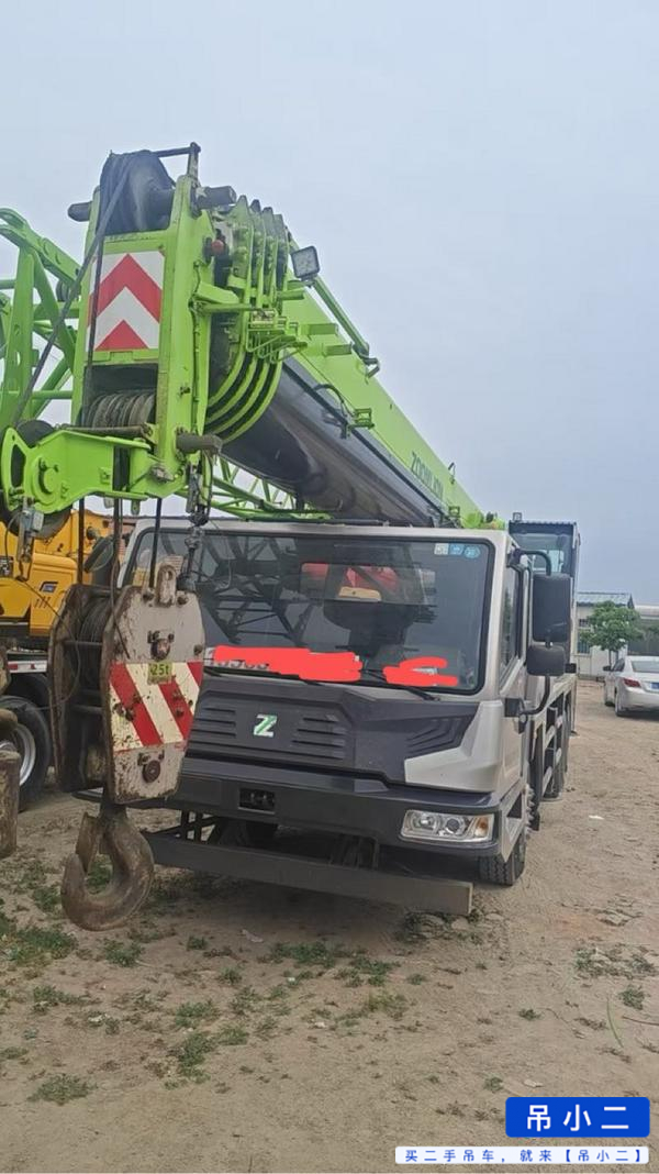 Buy Zoomlion 25h Used Crane / 2
