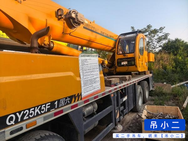 Buy XCMG 25K5F Used Crane / 3