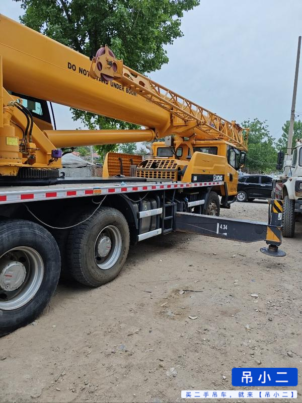 Buy XCMG 25K5A Used Crane / 3