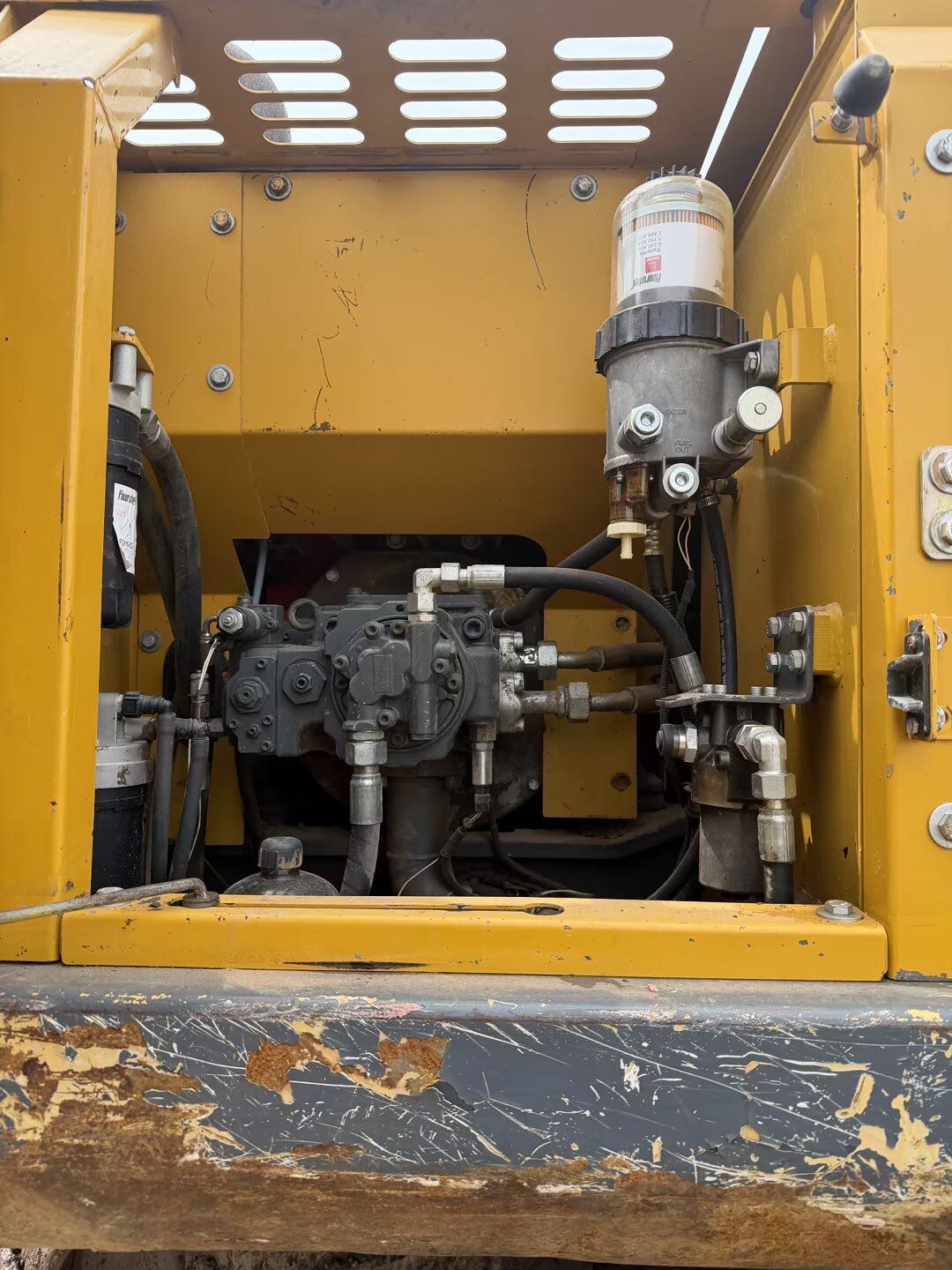 Buy XCMG XE150D Used Excavator / 7