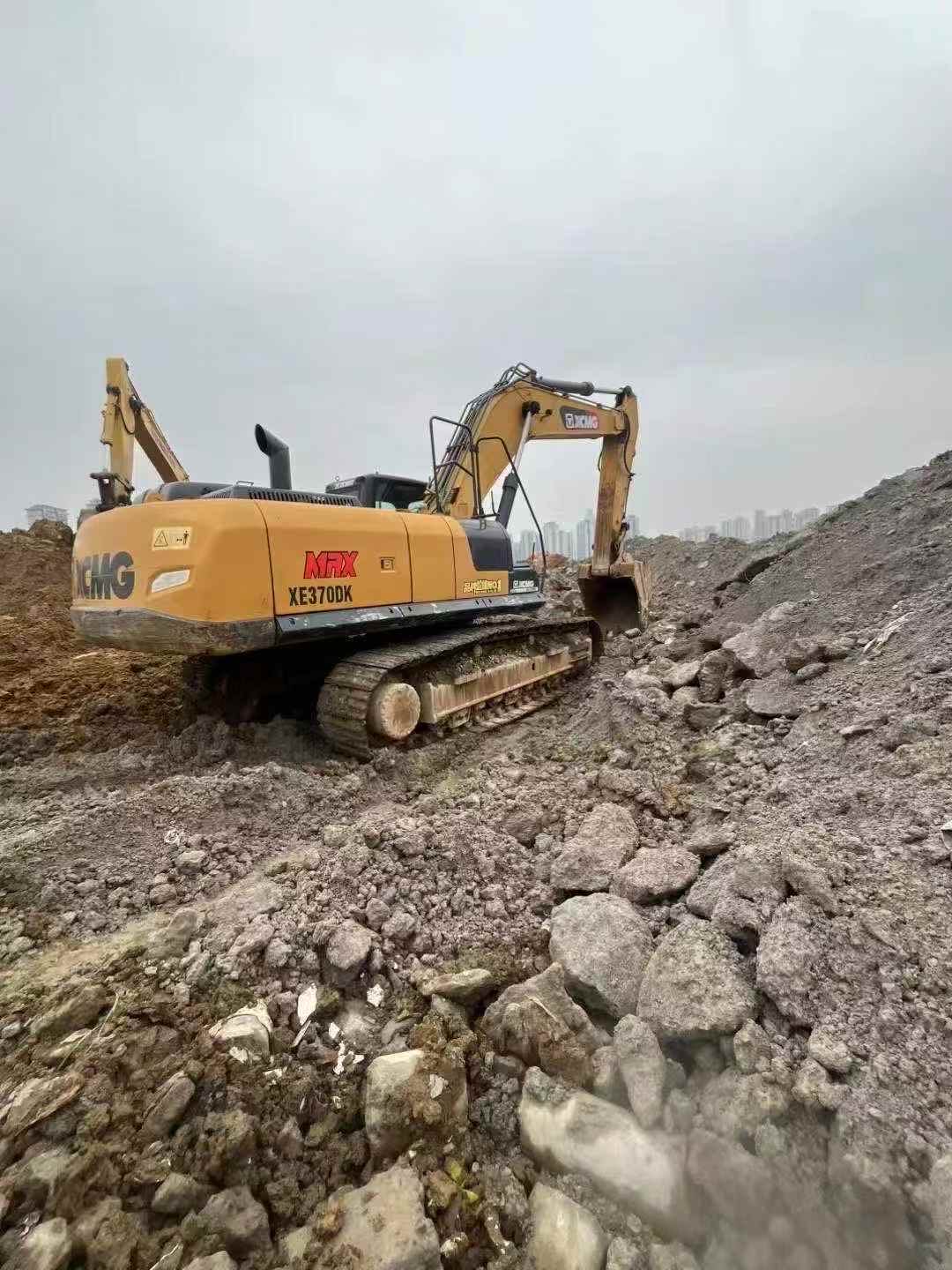 Buy XCMG XE370 Used Excavator / 7