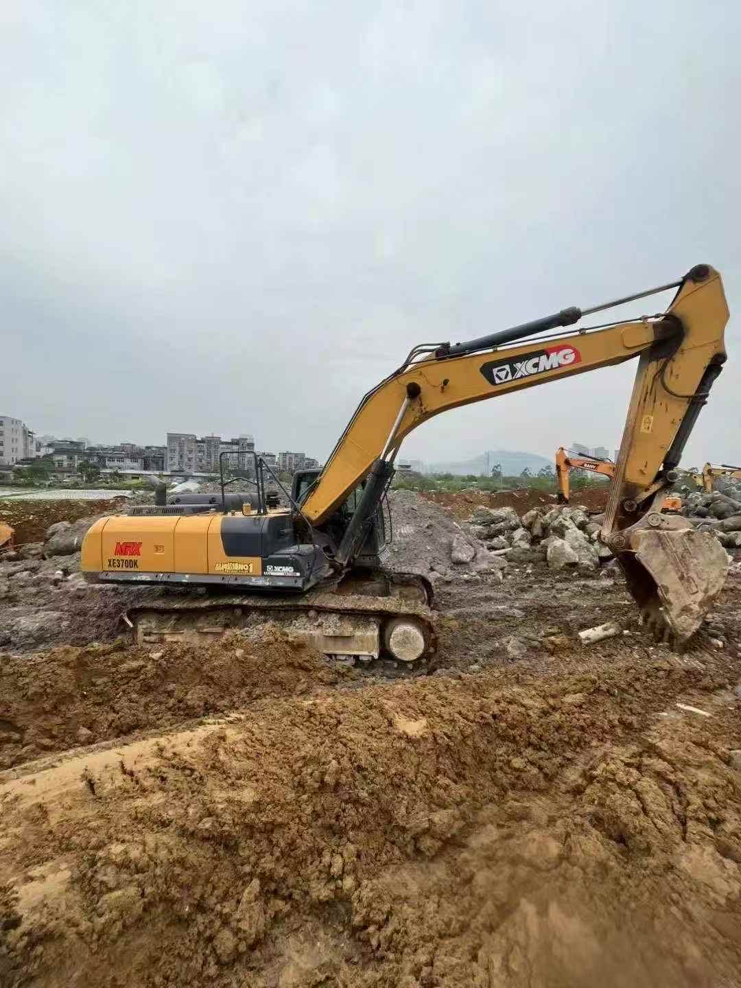 Buy XCMG XE370 Used Excavator / 5
