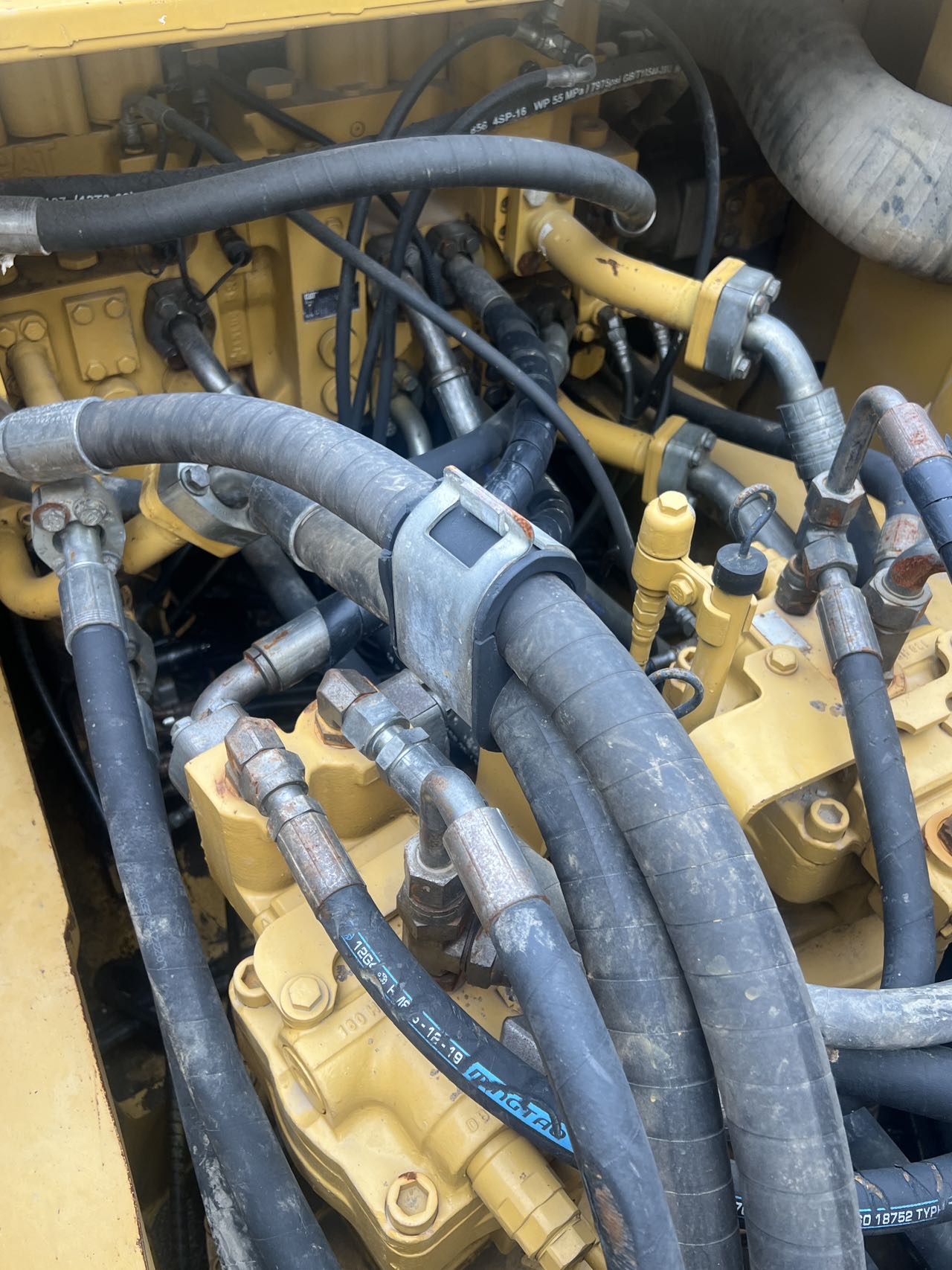 Buy Caterpillar 349D2L Used Excavator / 5