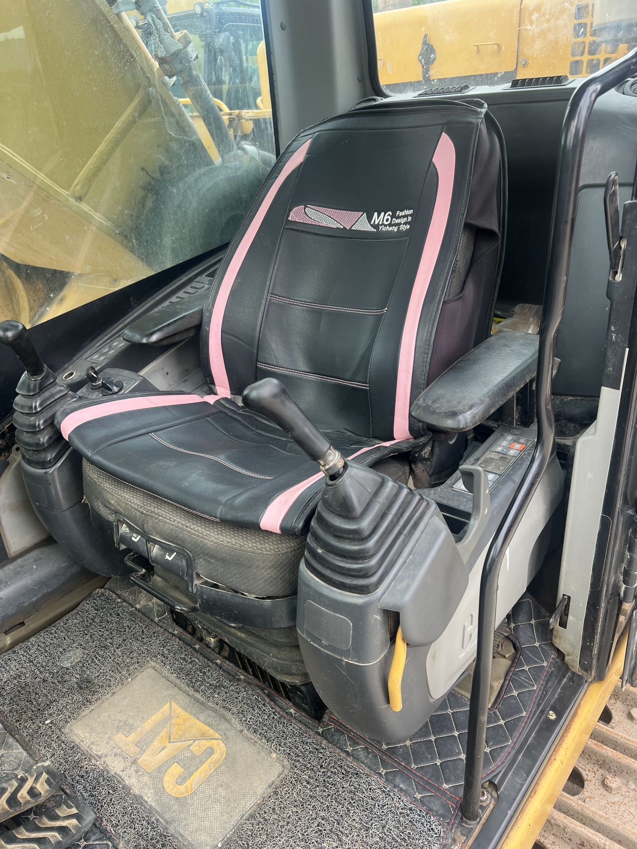 Buy Caterpillar 349D2L Used Excavator / 3