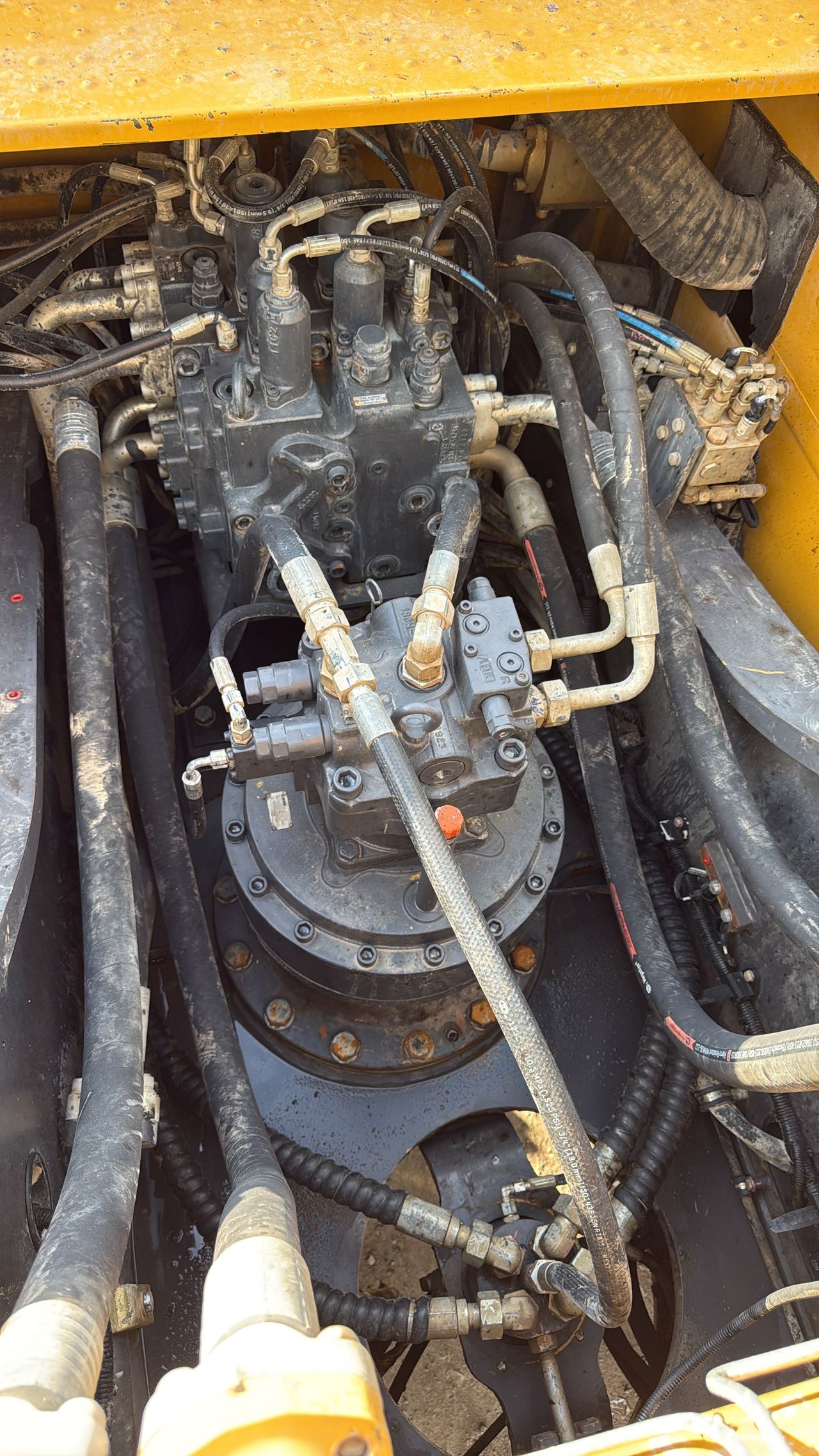 Buy XCMG XE380GK Used Excavator / 15