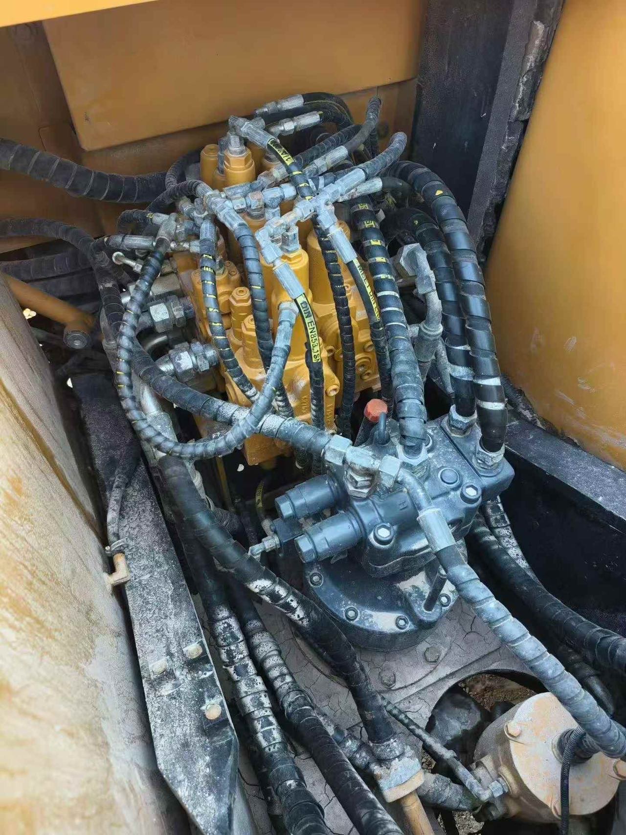 Buy Sany SY135 Used Excavator / 5