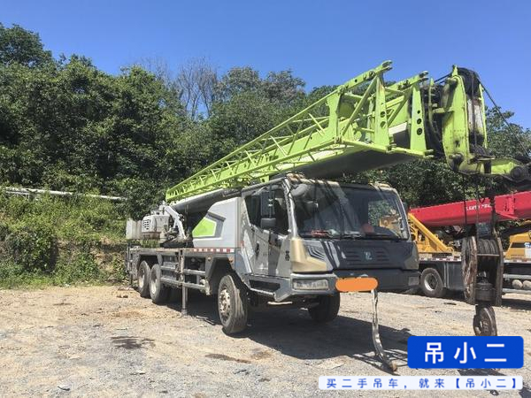 Buy Zoomlion ZTC251VE562 Used Crane / 2