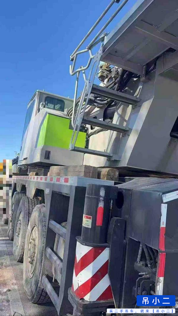 Buy Zoomlion 1300A8 Used Crane