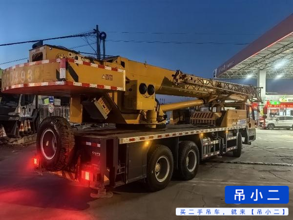 Buy XCMG QY25K5D Used Crane / 8