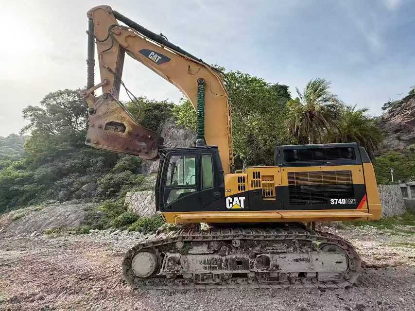 Buy Caterpillar 374D Used Excavator / 2