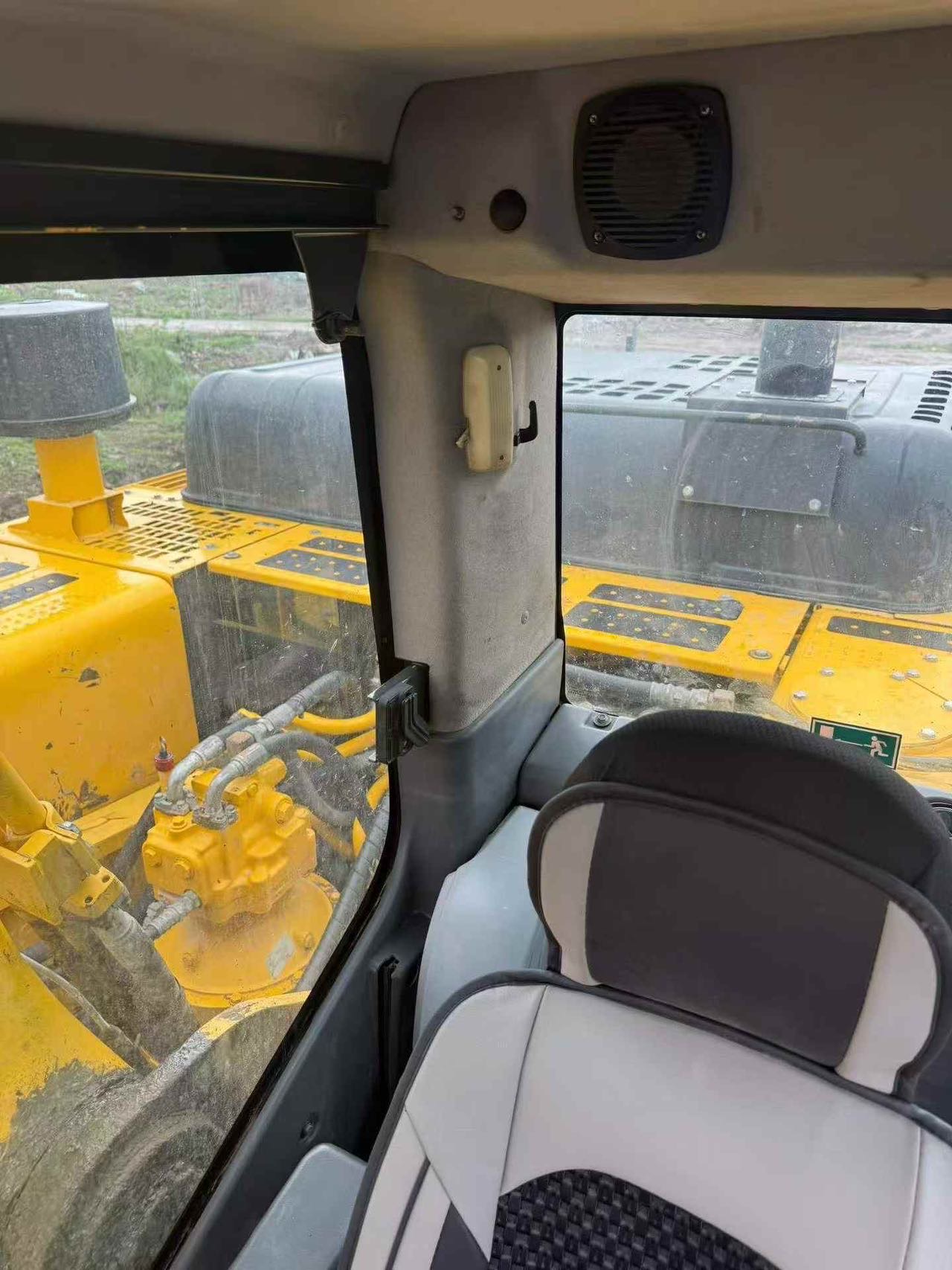 Buy Komatsu PC360-8M0 Used Excavator / 8