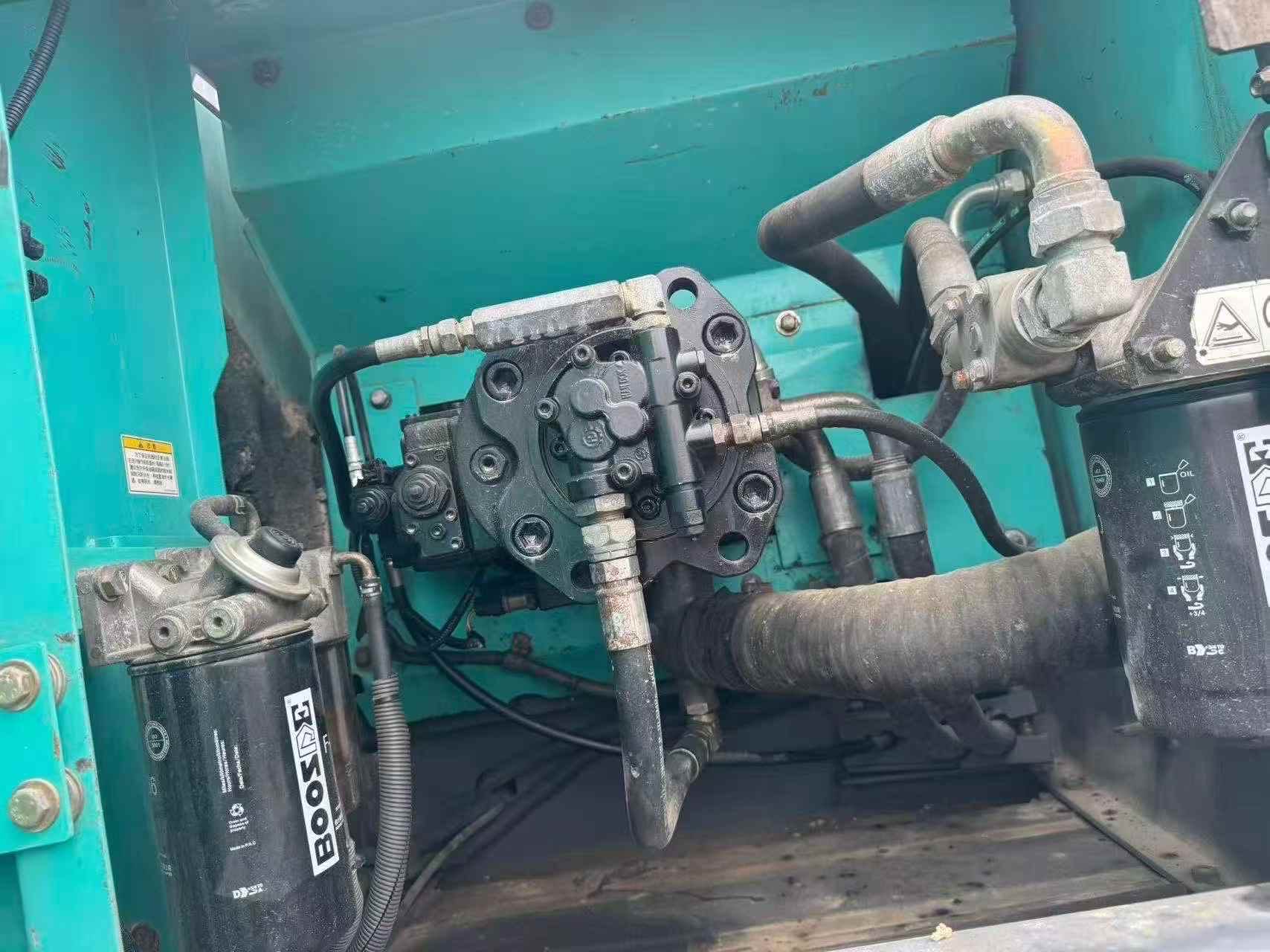 Buy Kobelco SK200 Used Excavator / 7