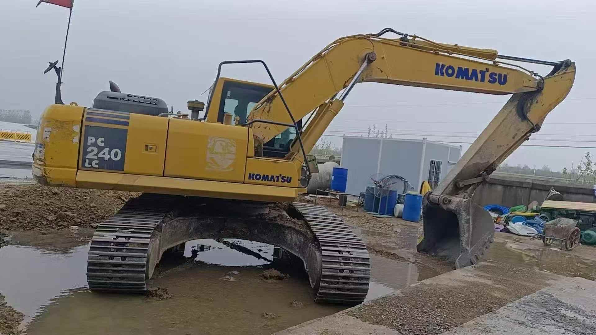 Buy Komatsu PC240LC-8M0 Used Excavator / 8