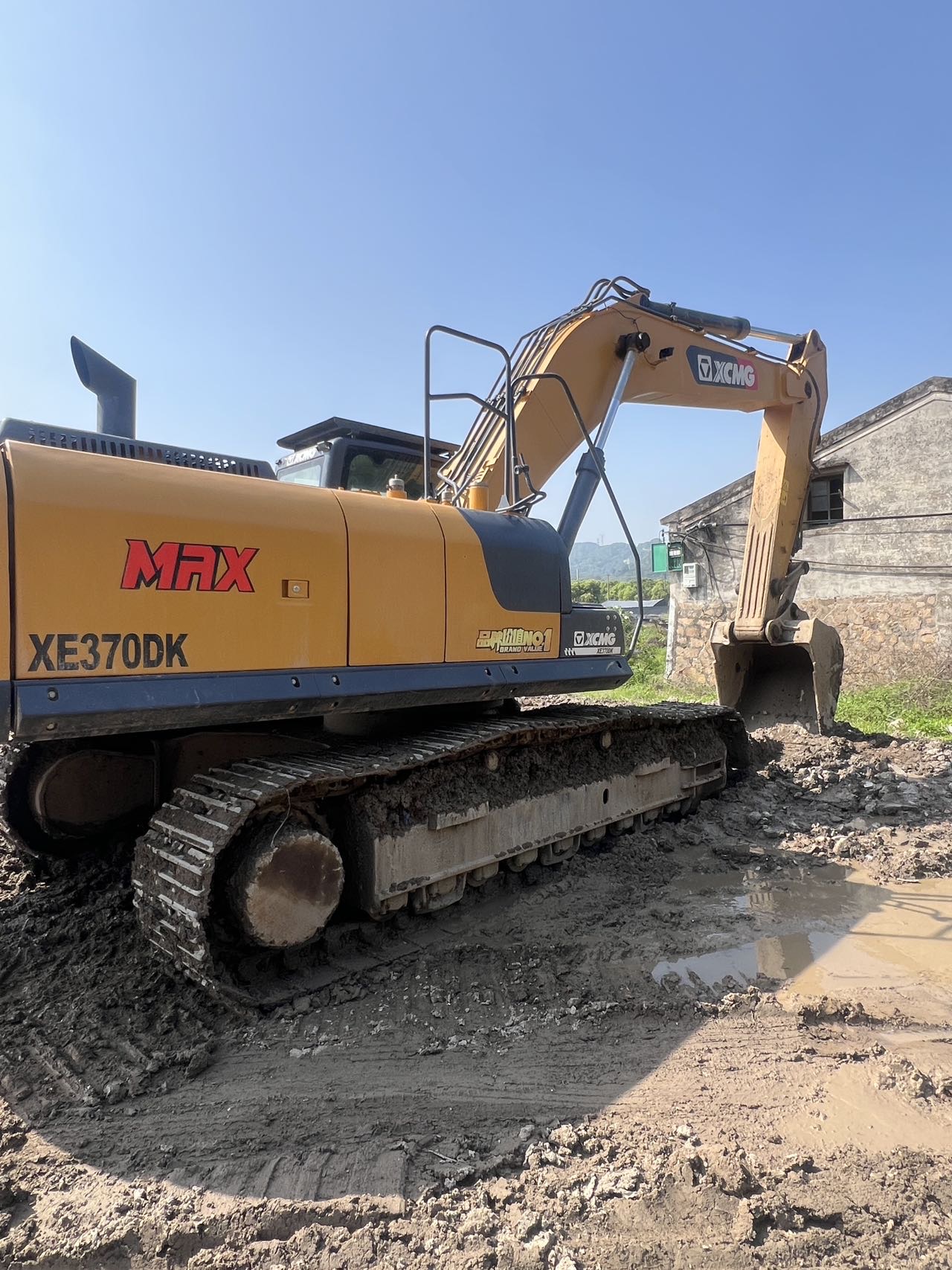 Buy XCMG XE370DK Used Excavator / 3