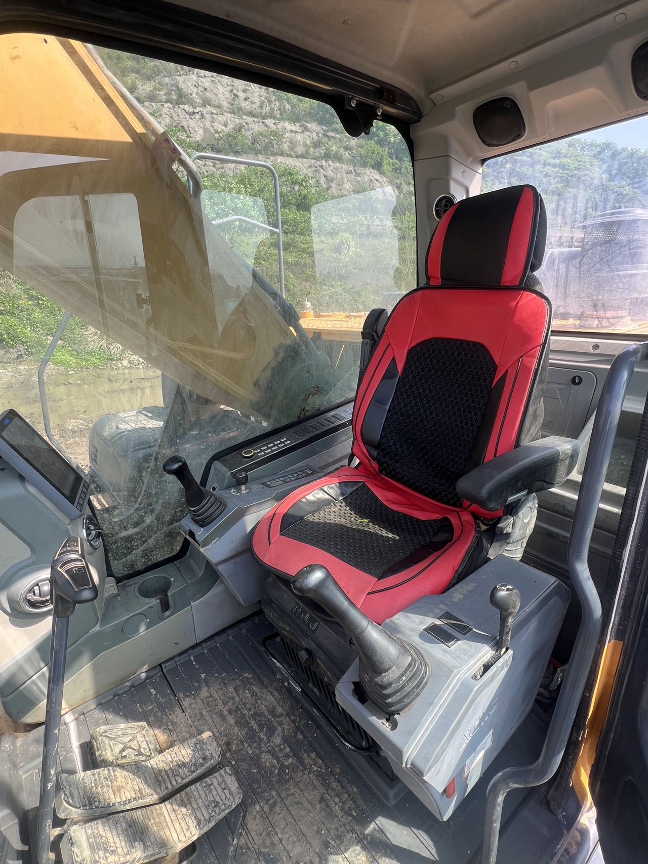 Buy XCMG XE370DK Used Excavator / 17