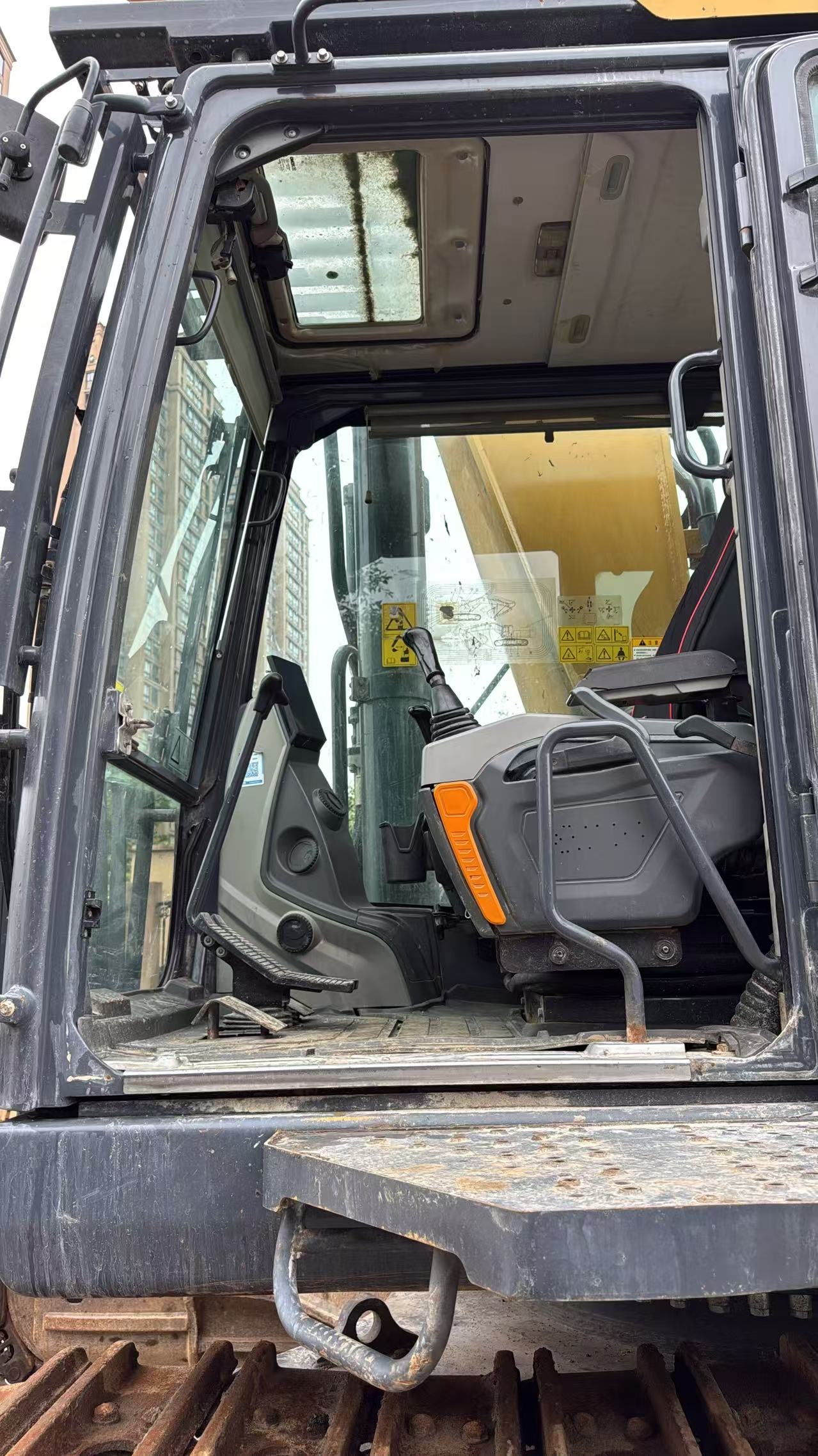 Buy XCMG XE600DK MAX Used Excavator / 8