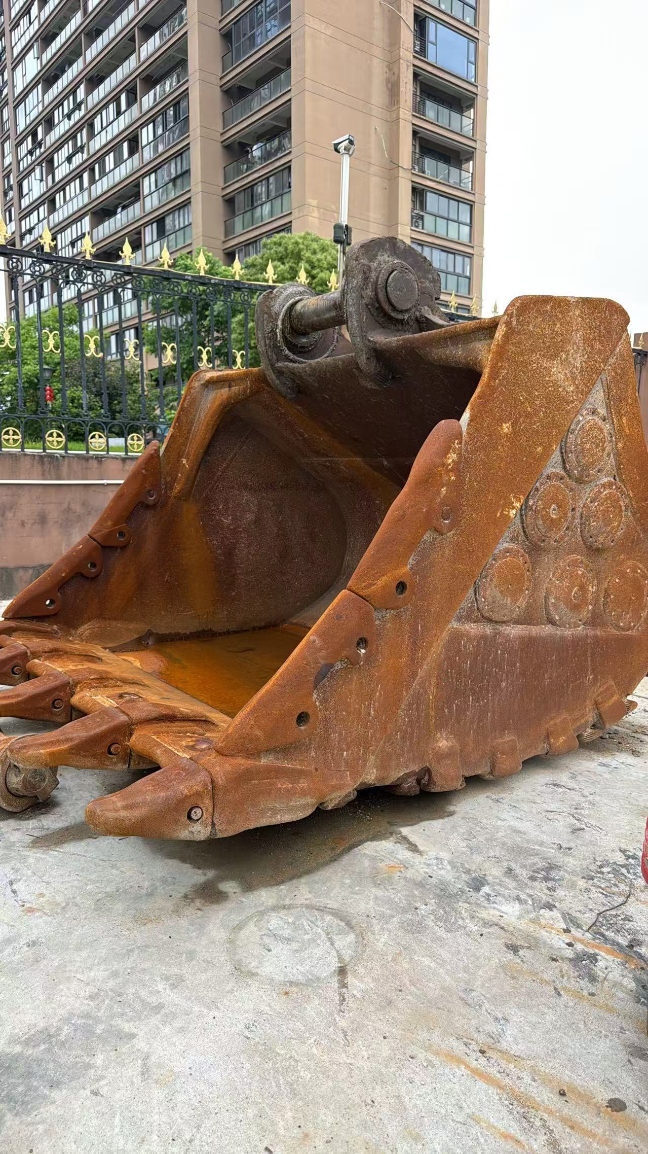 Buy XCMG XE600DK MAX Used Excavator / 18
