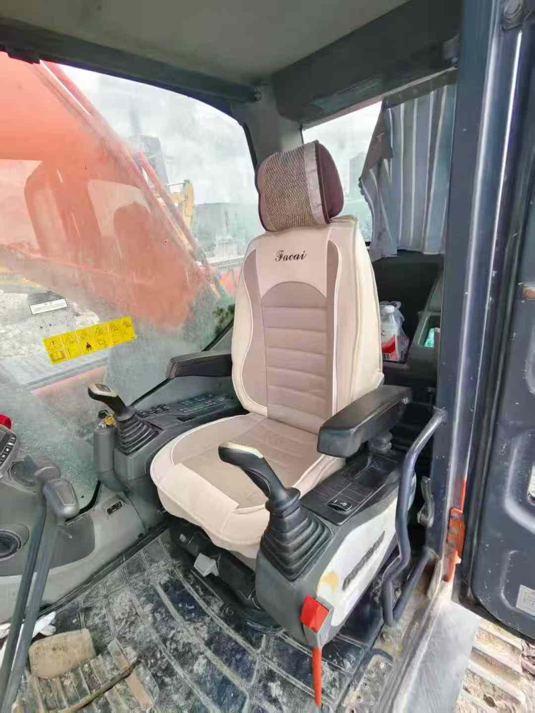 Buy Doosan DX380LC-9C Used Excavator / 12