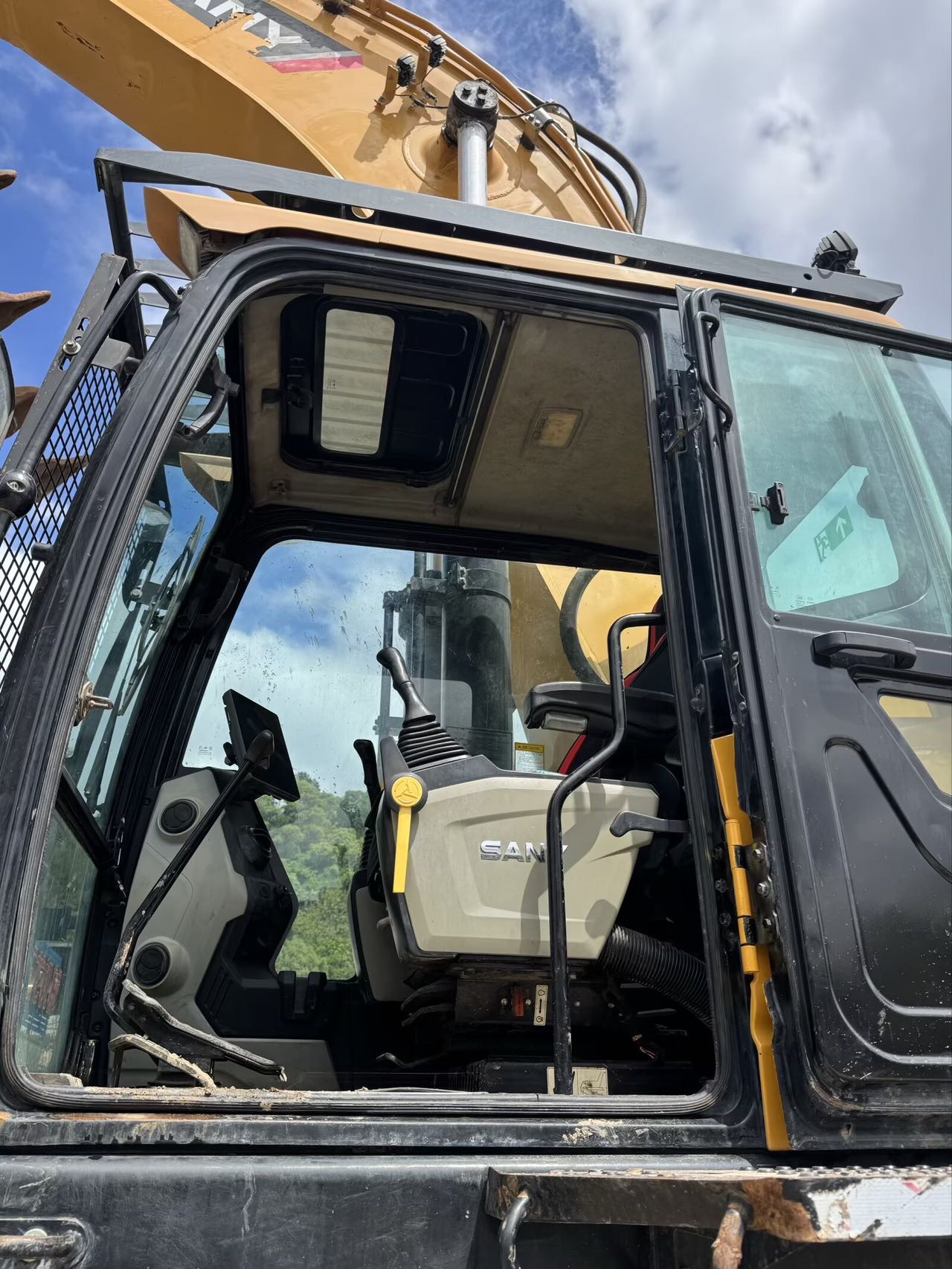 Buy Sany SY750H Pro Used Excavator / 15